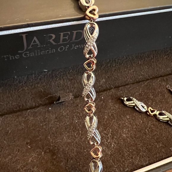 Infinity and hearts bracelet from Jared - Picture 3 of 5